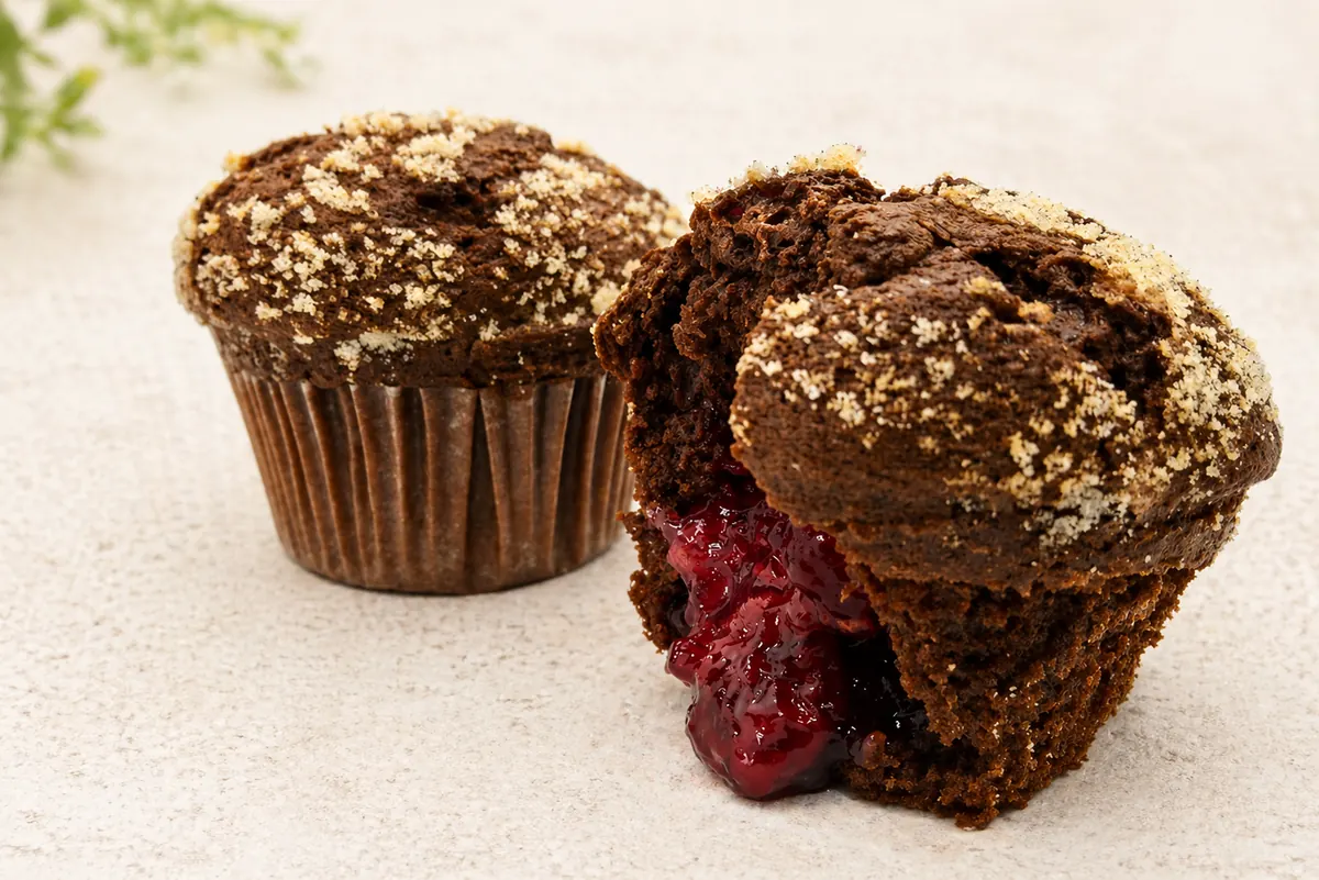 Čokoládové muffiny s višněmi