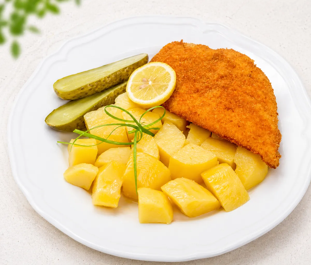 Kuřecí řízek s bramborem