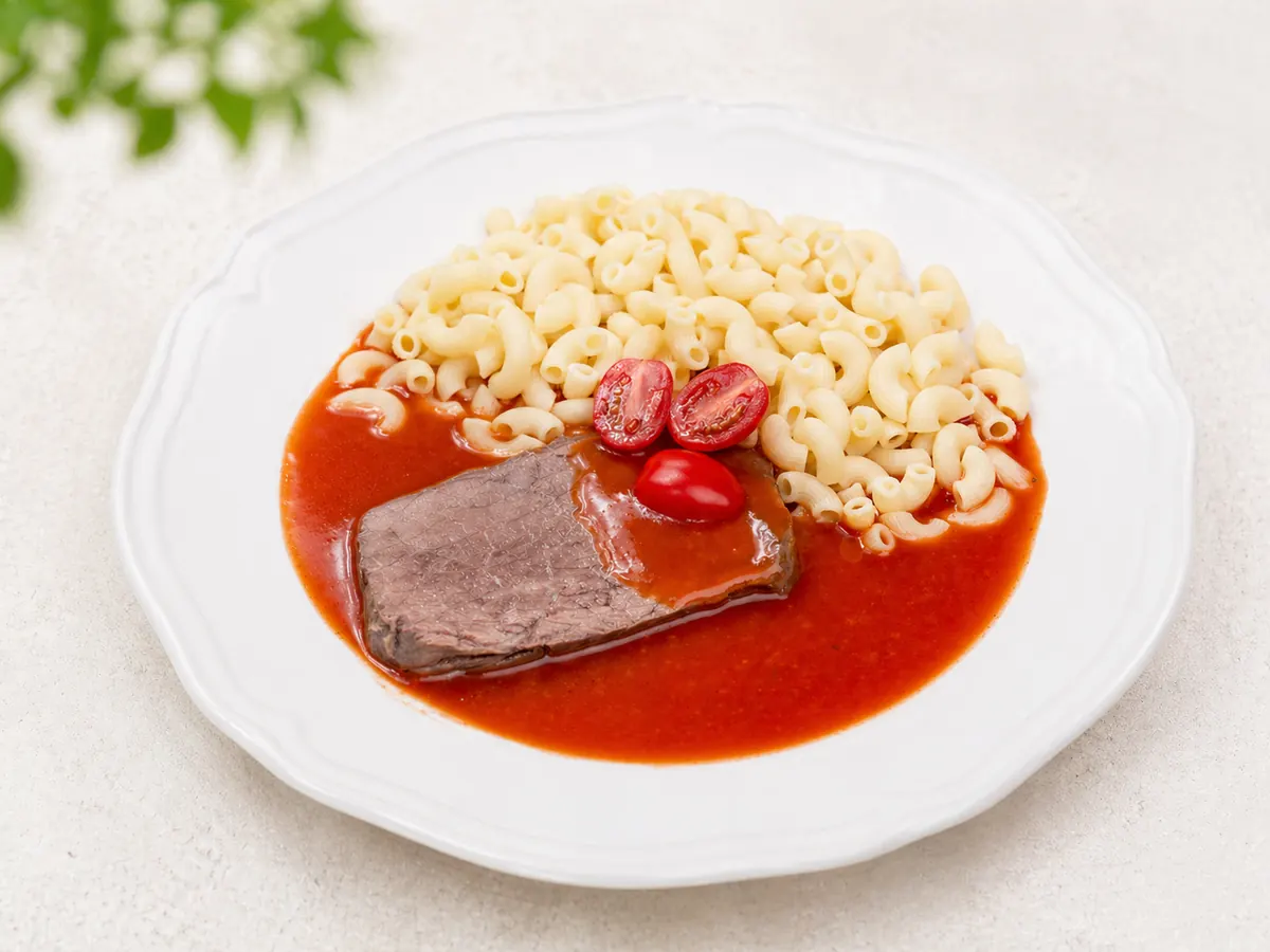 Rajská omáčka s hovězím masem a těstovinami