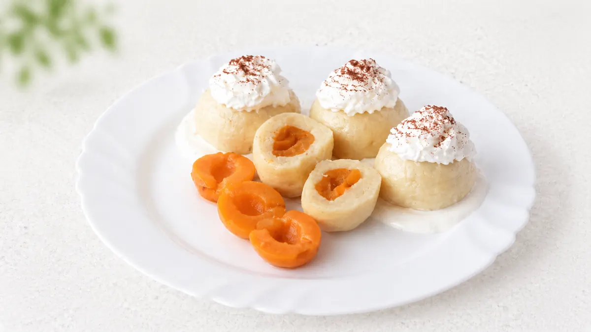 Meruňkové knedlíky - samotné bez polevy