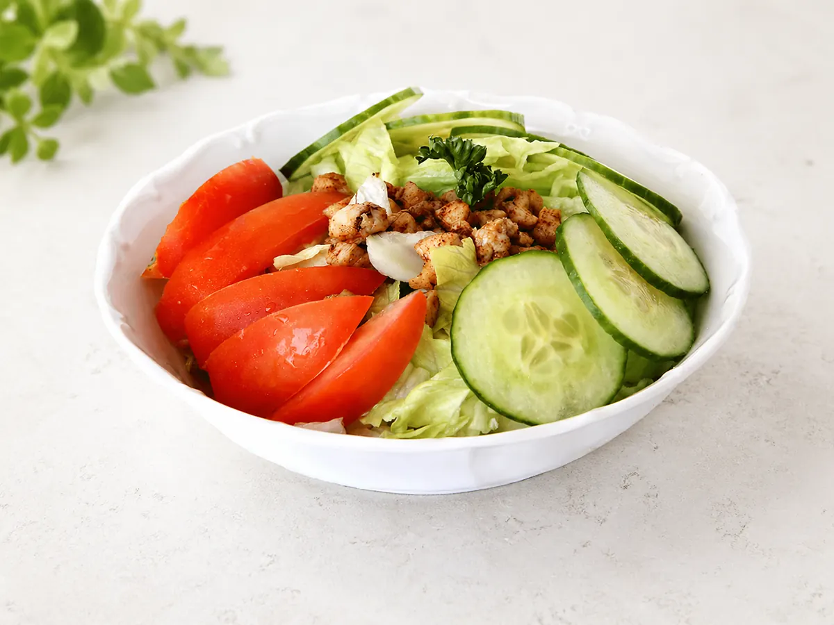 Zeleninový salát s kuřecím masem - nová receptura